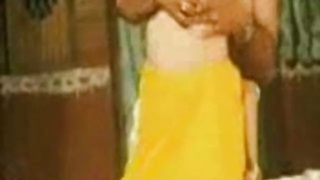 Busty वह बीएफ मूवी सेक्सी में पुरुष रसोई में कट्टर