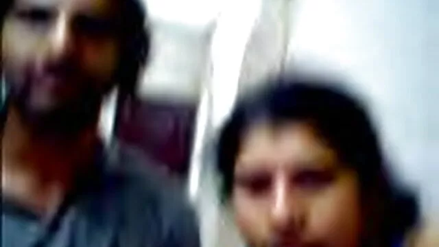 लाल रंग में बीएफ सेक्सी मूवी मूवी सेक्सी दादी
