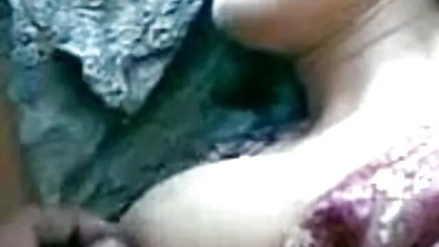मैं के साथ खेलने के लिए एक मुर्गा की जरूरत है! सेक्सी मूवी बीएफ फिल्म