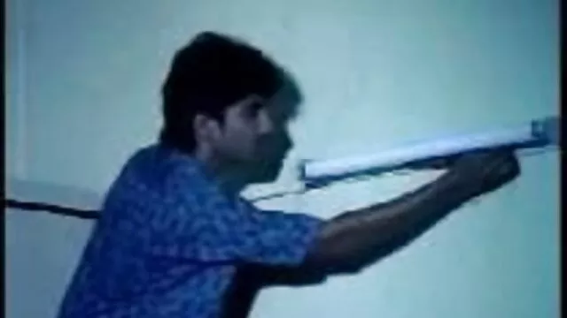 वह पुरुष 2 लोगों द्वारा हो बीएफ ओपन सेक्सी मूवी रही
