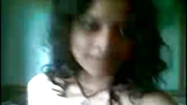 आगमन 2 पर गायब बीएफ सेक्सी मूवी एचडी में हो गया: कोड़ा के बल के साथ ट्रेन