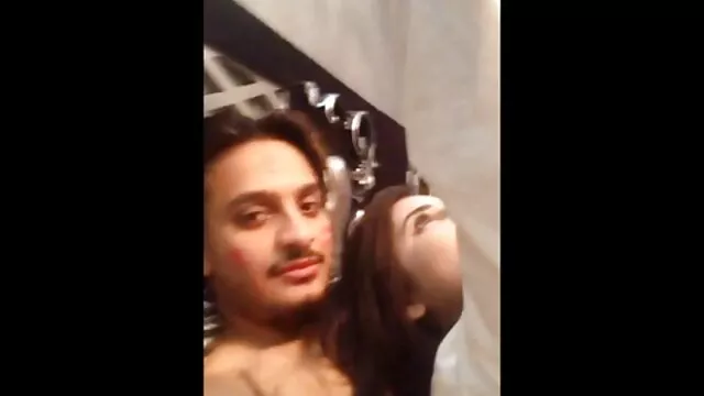 बड़े स्तन सेक्सी बीएफ मूवी वीडियो हस्तमैथुन-छूत योनि और गधा.