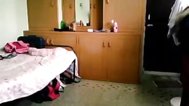 चंचल लड़की बीएफ सेक्सी मूवी एचडी में सेक्सी ध्यान से उसके बीएफ