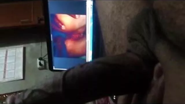 शरारती माँ उसे गधे बीएफ सेक्सी मूवी एचडी में में गहरी लेता है