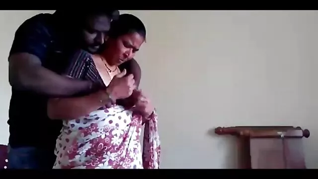 अया सुंदर युवा एशियाई सेक्सी बीएफ हिंदी मूवी औरत का आनंद ले रहे