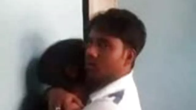 18 पटरियों-अलीना-भोली किशोर बीएफ फिल्म सेक्सी मूवी लापरवाही से गड़बड़