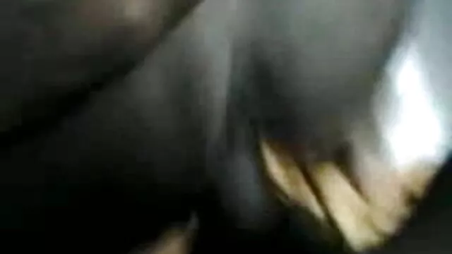 नीचे पहनने बीएफ ओपन सेक्सी मूवी के कपड़ा पहने गोरा दो लोग लेता है