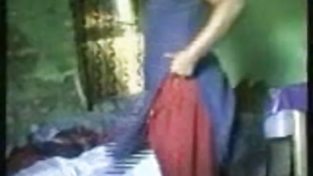 - देवी की चुदाई और मद्रासी बीएफ सेक्सी मूवी फेशियल