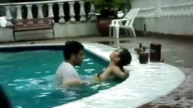 छोटे सुनहरे बालों वाली बीएफ सेक्सी ओपन मूवी भावनाएं बेब भव्य किशोरों चूसने के बाद तीव्र कमबख्त